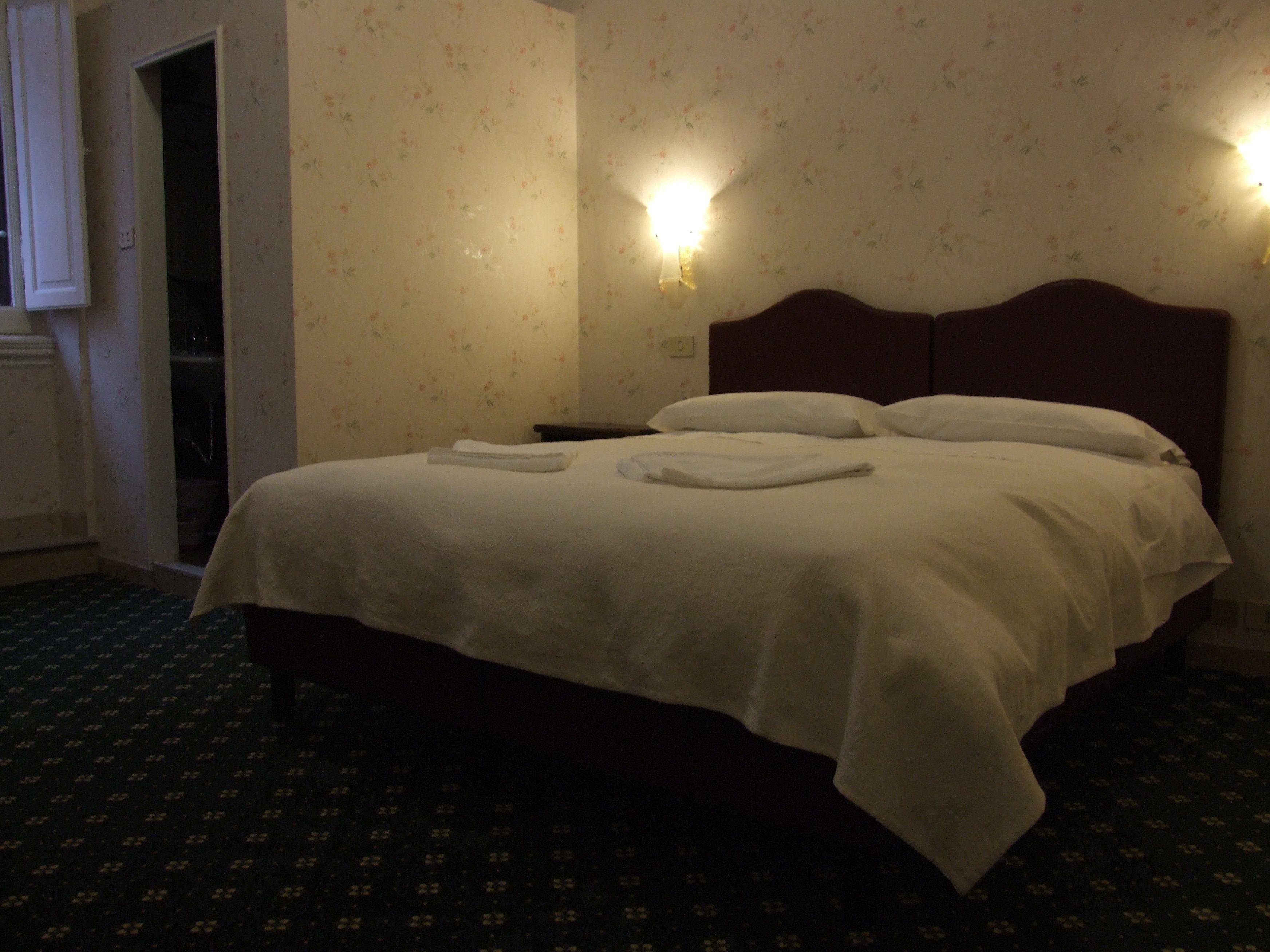 Hotel Texas, Rome